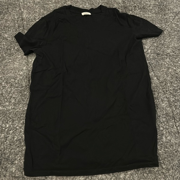 Aritzia t shirt - Picture 1 of 2